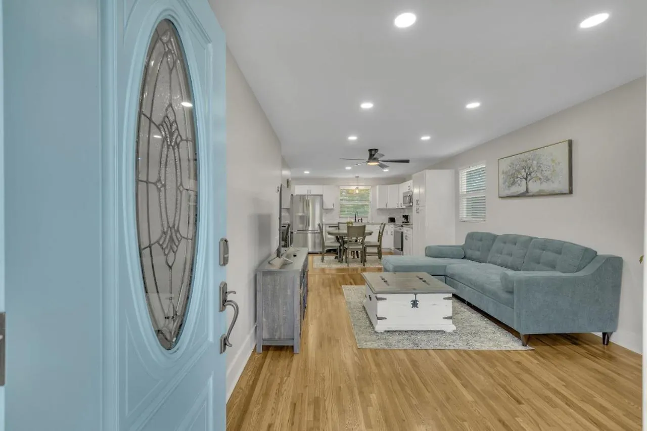 Single Story Pet Friendly Home, With Fenced Yard, Fire Pit, 5Min To Downtown!! ナッシュビル 米国